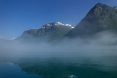 Langsam lichtete sich der Nebel und gab eine traumhafte Sicht frei