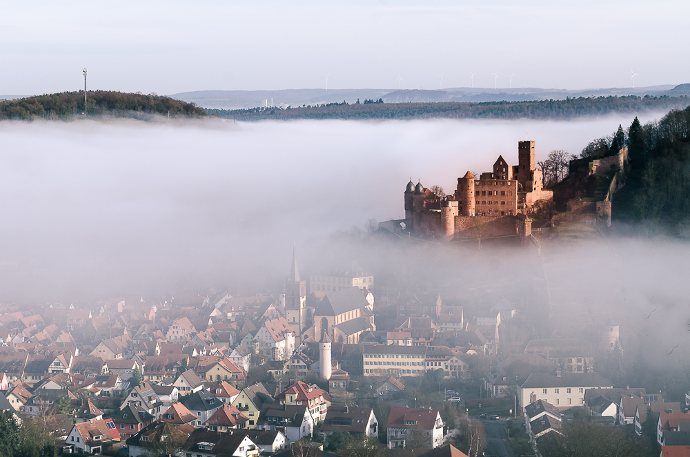 langsam löst sich der Nebel auf