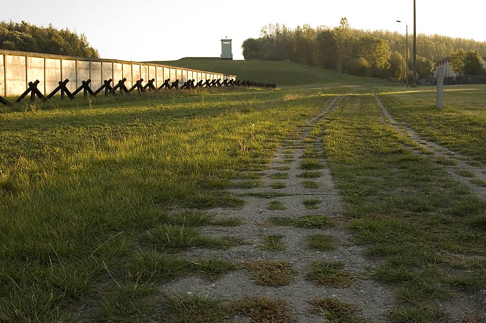 langsam wächst Gras darüber