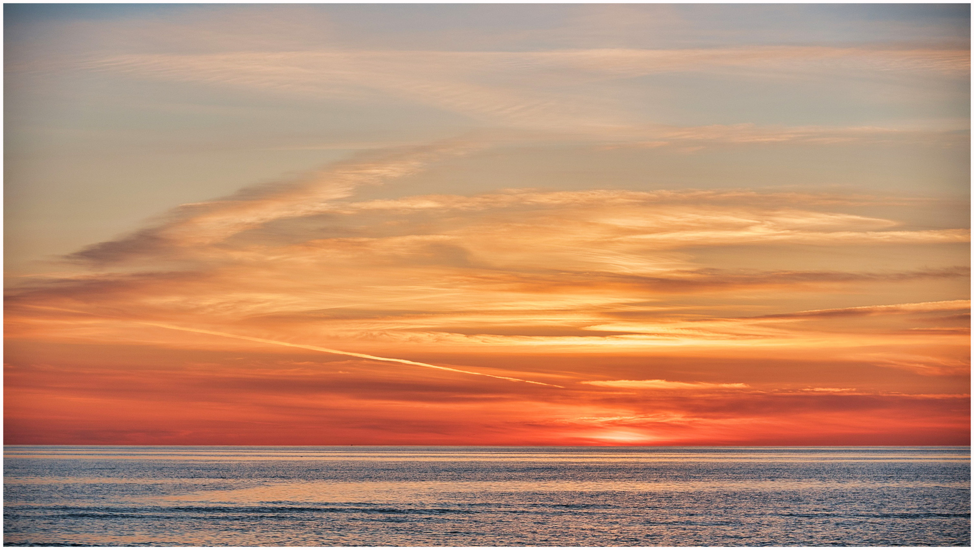 Langweiliger kitschiger Sonnenuntergang