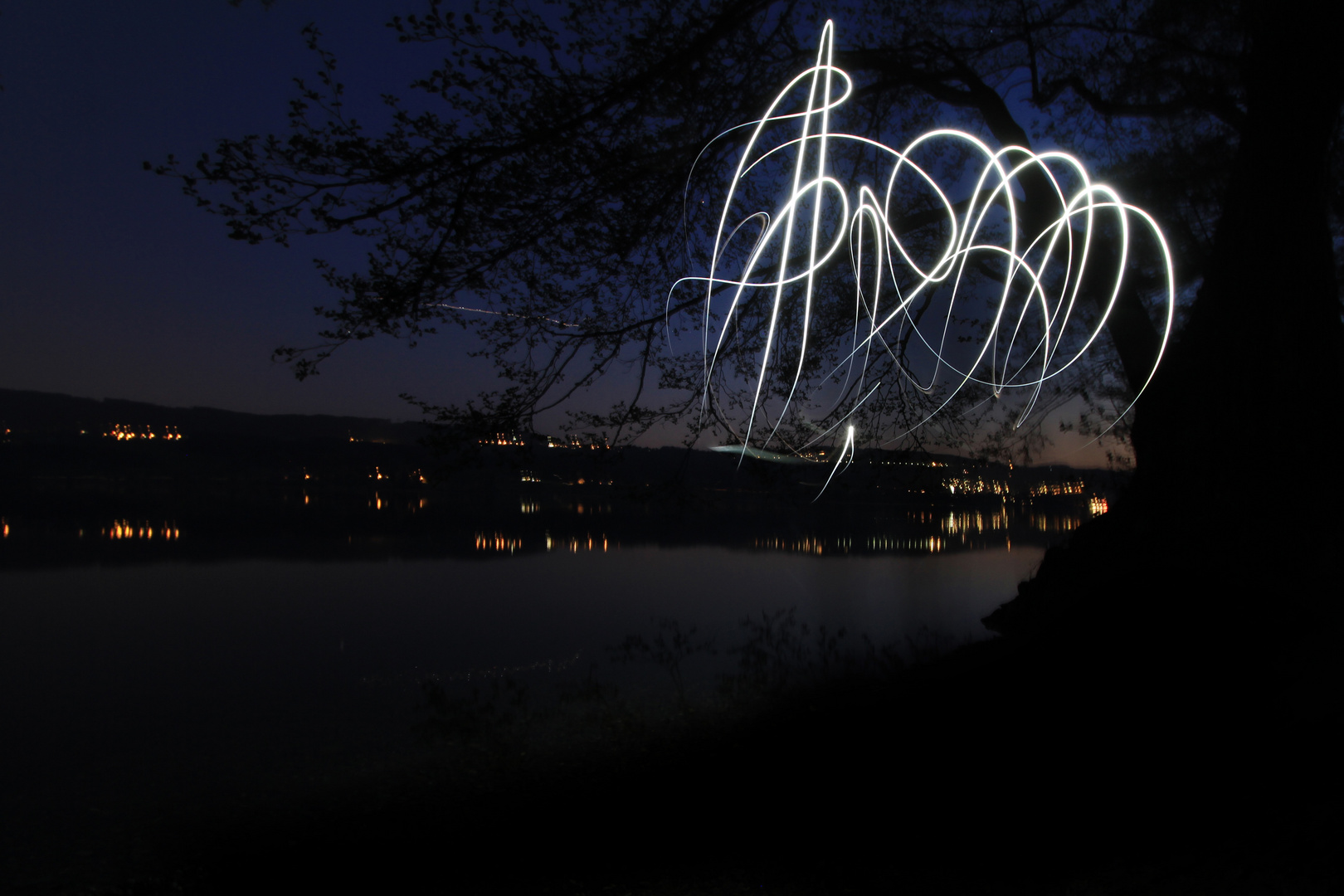 Langzeitaufnahme mit dem Handylicht;)