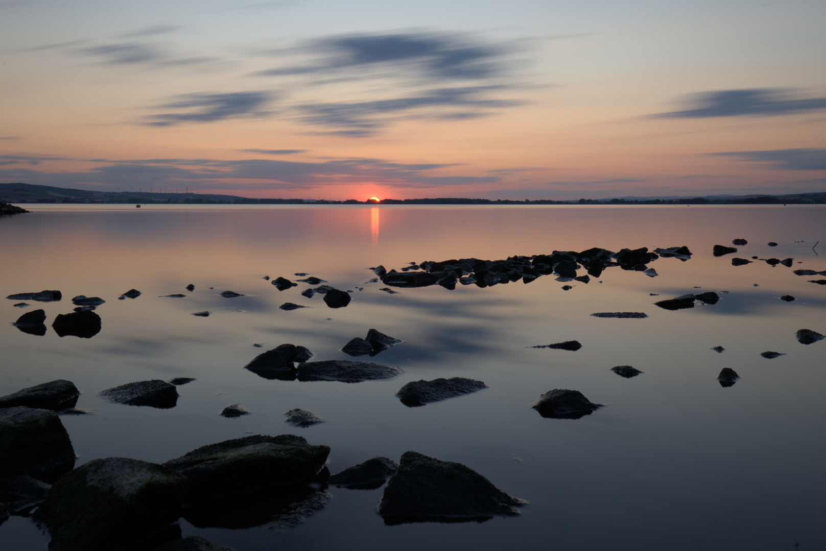 Langzeitbelichtung am Abend Mit sonnenuntergang