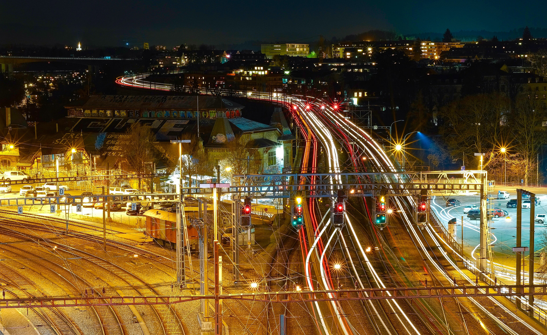 Langzeitbelichtung, Bahnhof Bern, Schweiz