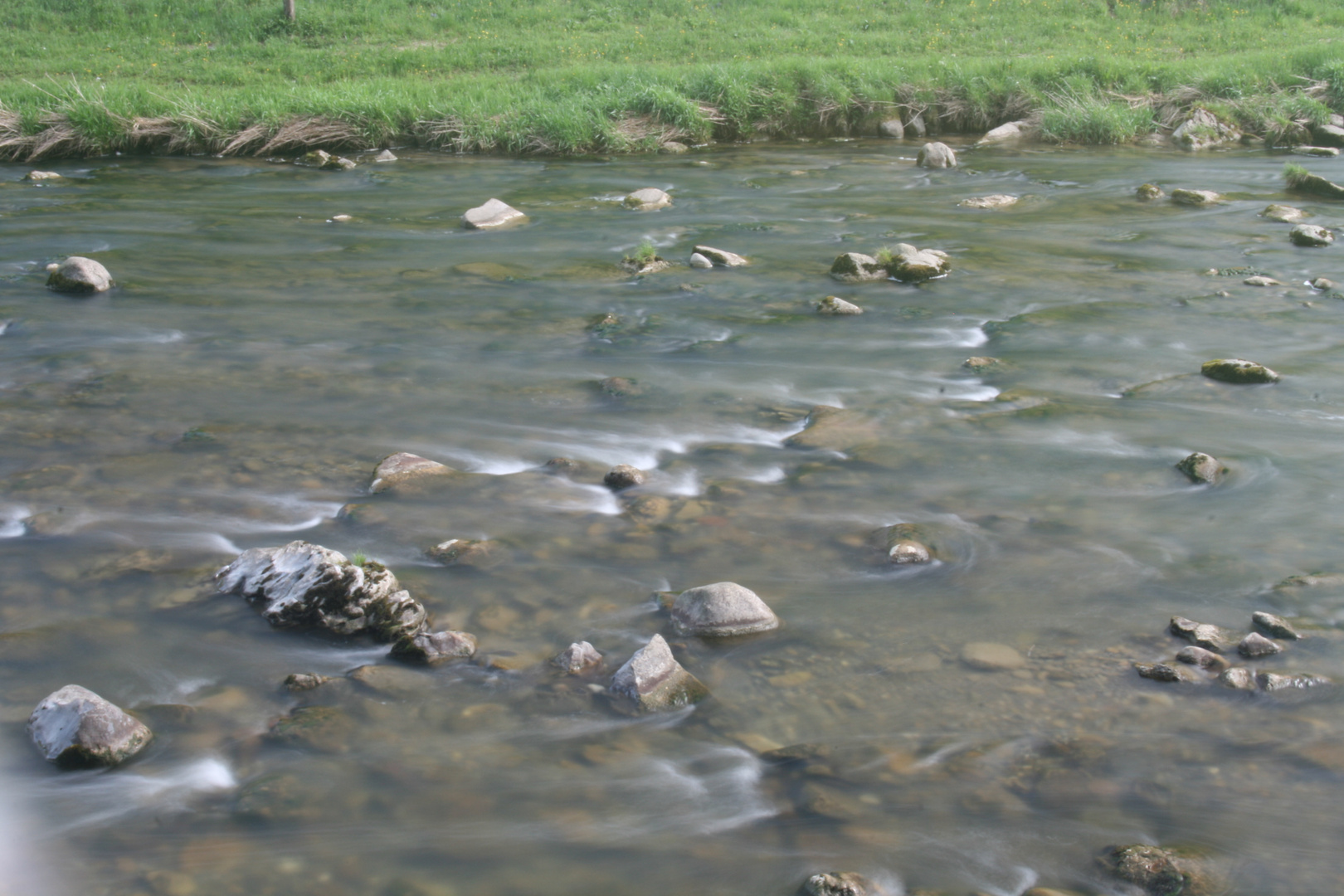 Langzeitbelichtung Fluss