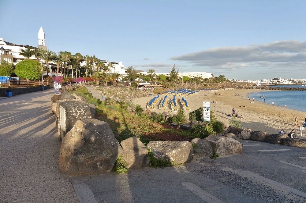 Lanzarote 2016 - Playa Blanca / Promenade, Blickrichtung Marina Rubicon