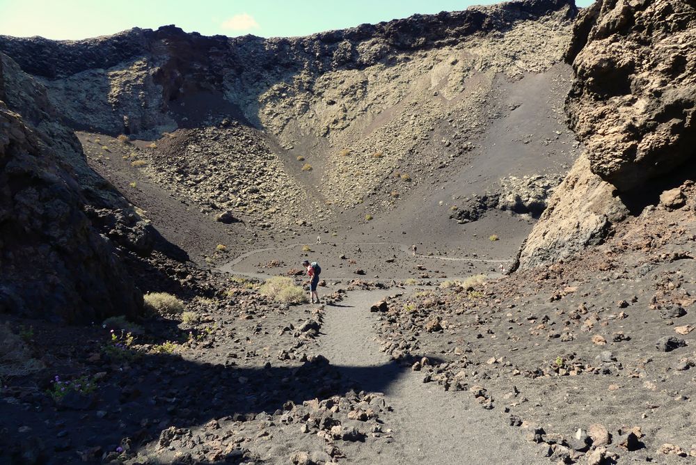 Lanzarote 2022 - Im Inneren des Vulkankraters "Caldera de los Cuervos" ...