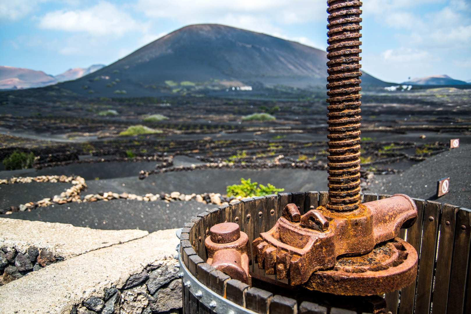 Lanzarote - Alte Weinpresse?