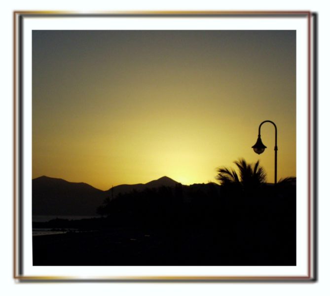 Lanzarote am Abend von Brigitte Ebert