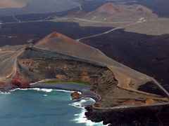 Lanzarote - El Golfo aus der Vogelperspektive