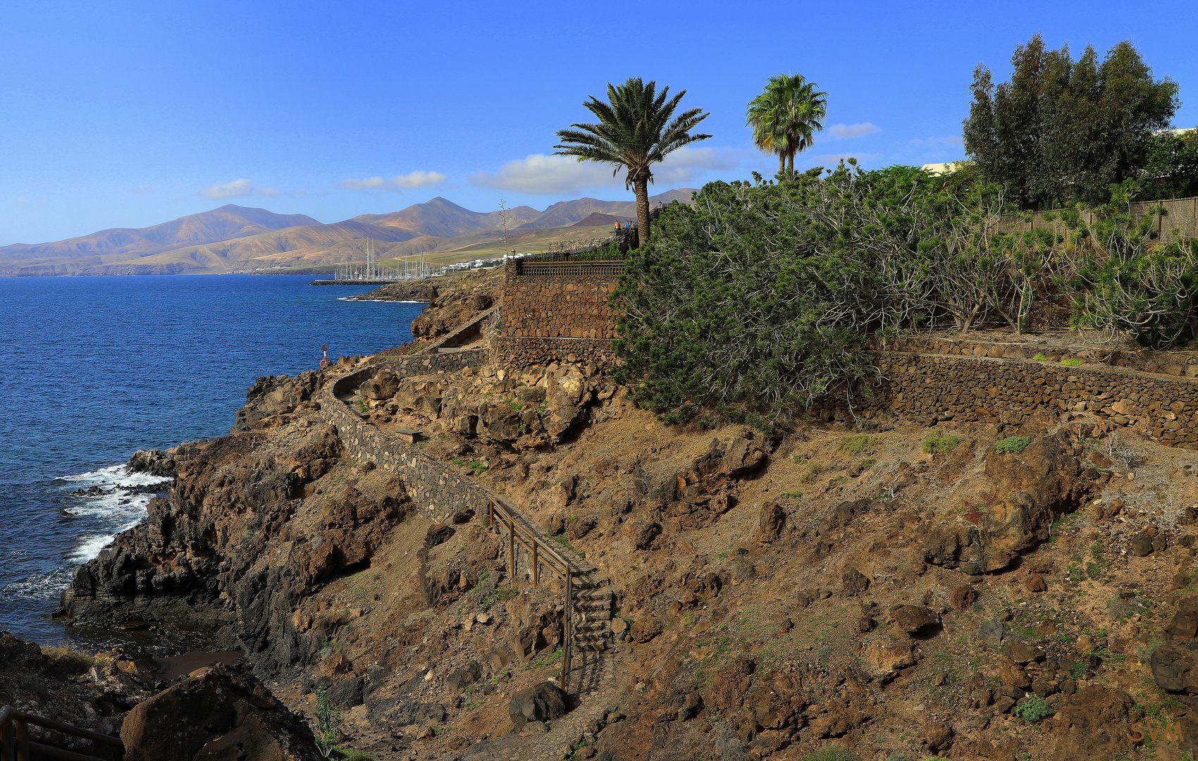 Lanzarote II- Spaziergang von Puerto Calero aus nach           Puerto del Carmen