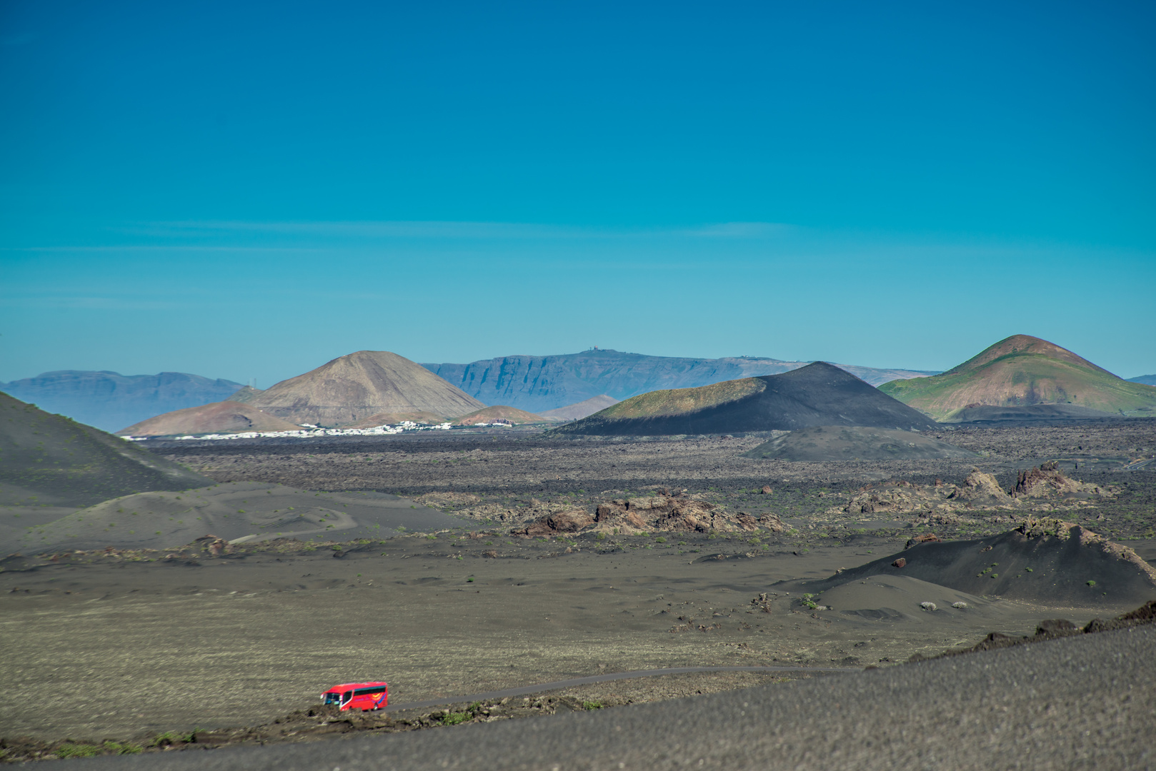 Lanzarote Landschaft mit Bus