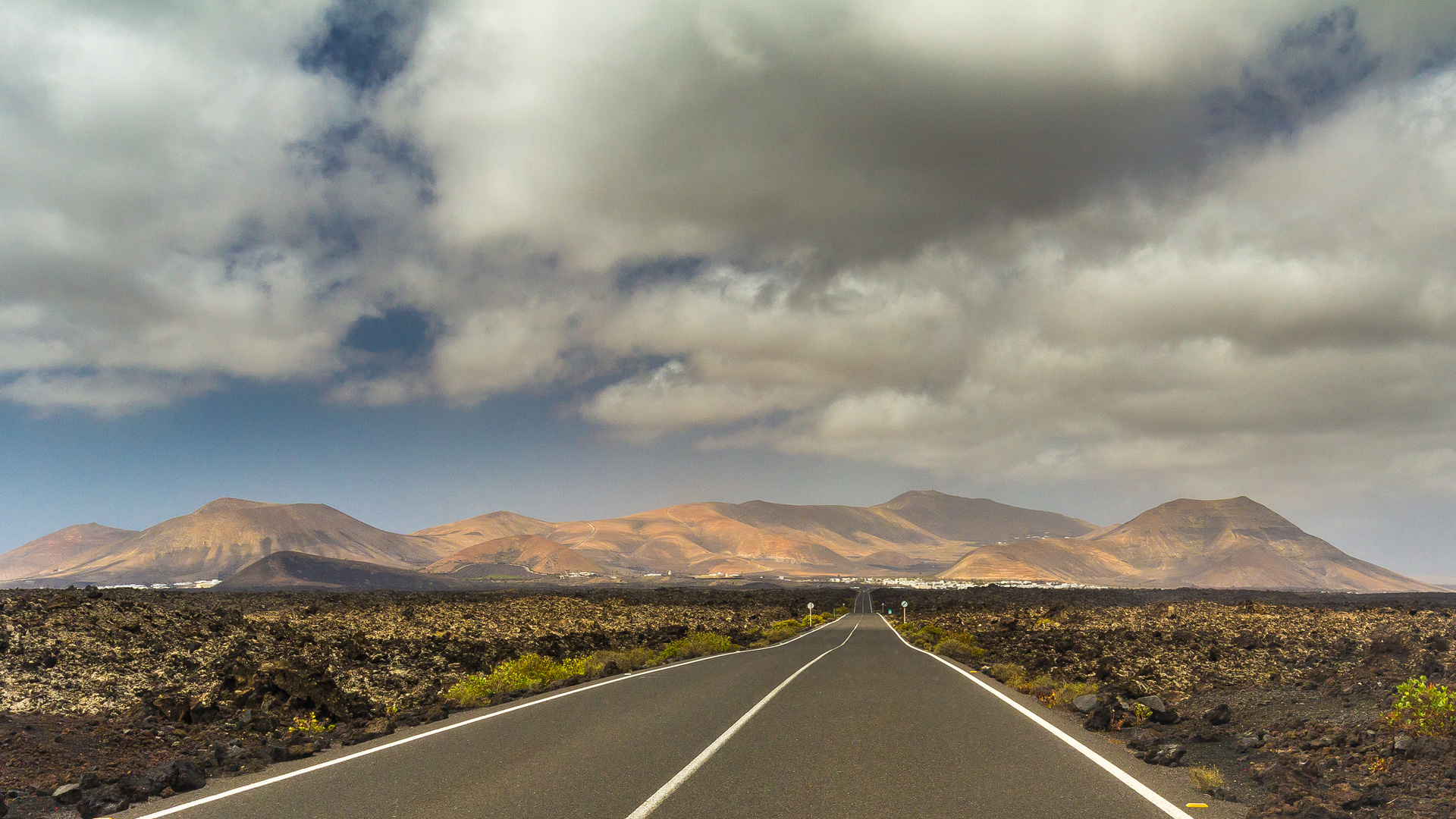 Lanzarote vom Nationalpark Timanfaya aus gesehen