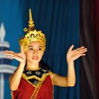 Lao dance girl 2