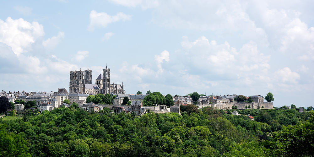 Laon, gekrönter Berg