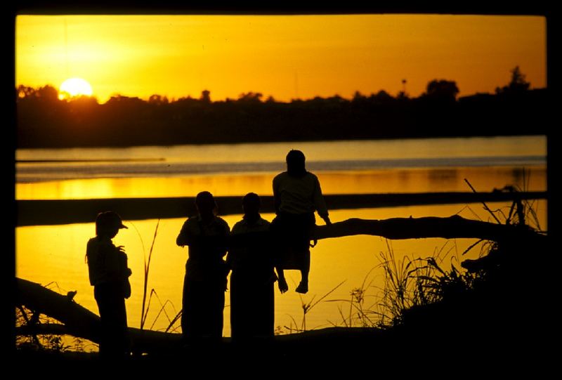 Laos: guardando verso la Thailandia