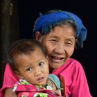 LAOS L'enfant et sa mère