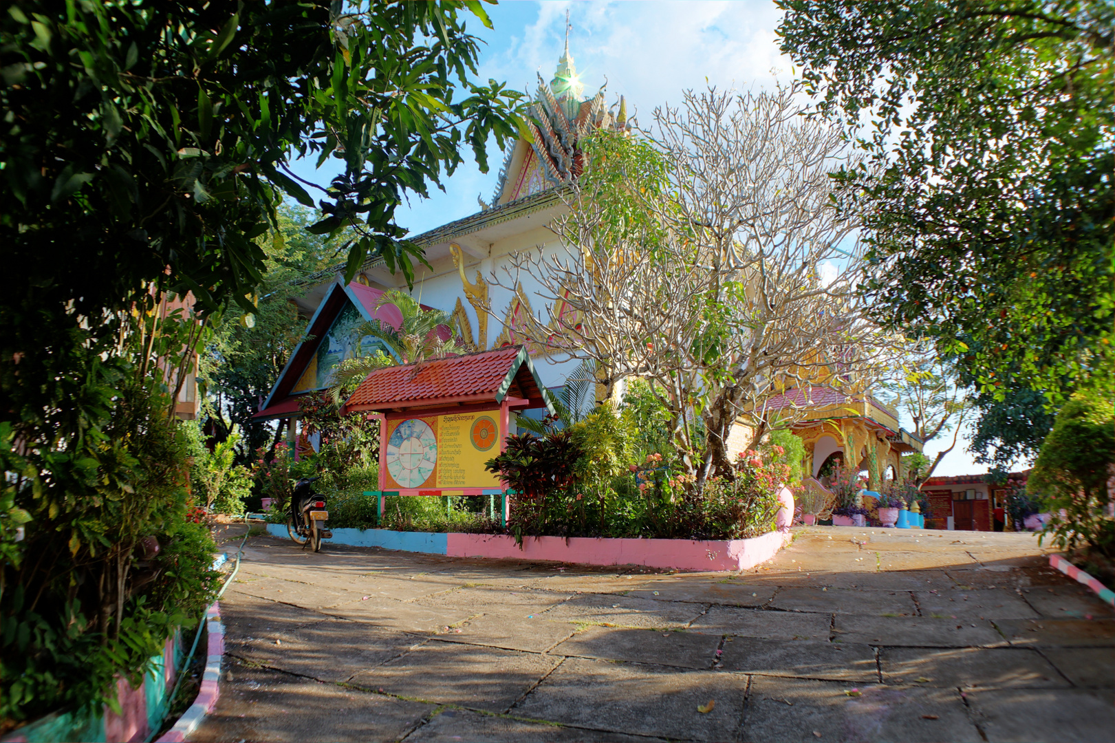 Laos Reise, Wat Phu Khau Geo