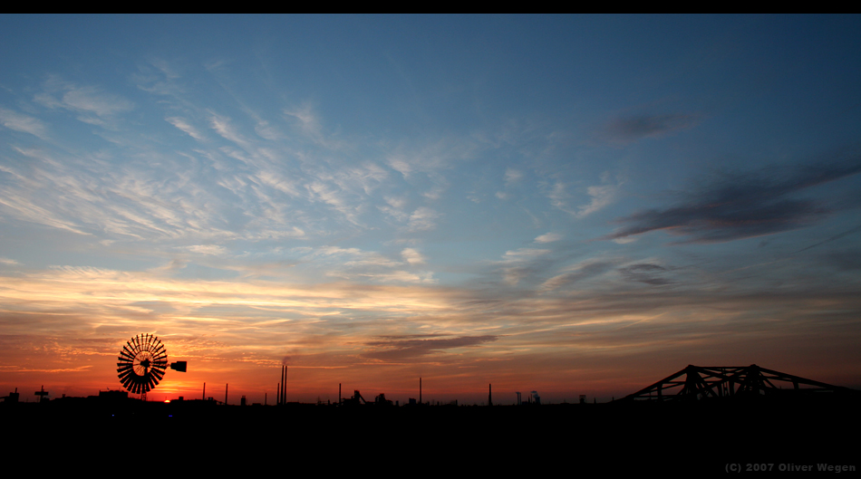 LaPaDu in der Abenddämmerung - Panorama