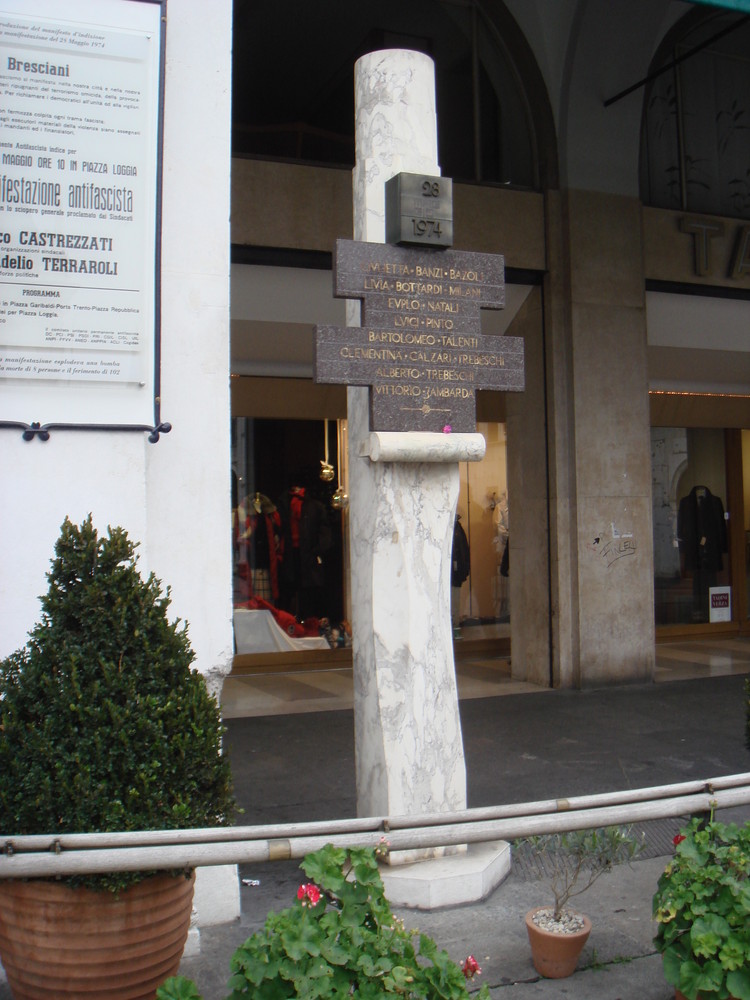 Lapide di Piazza della Loggia (Brescia)