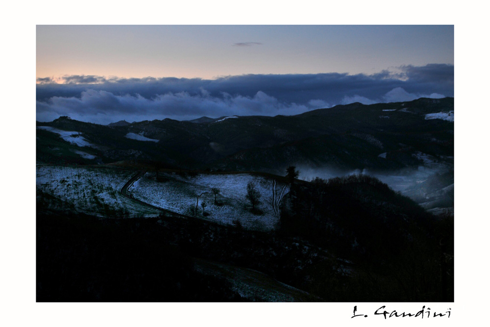 l'appennino con la neve