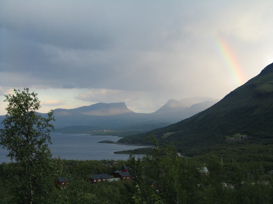 Lapporten mit Regenbogen