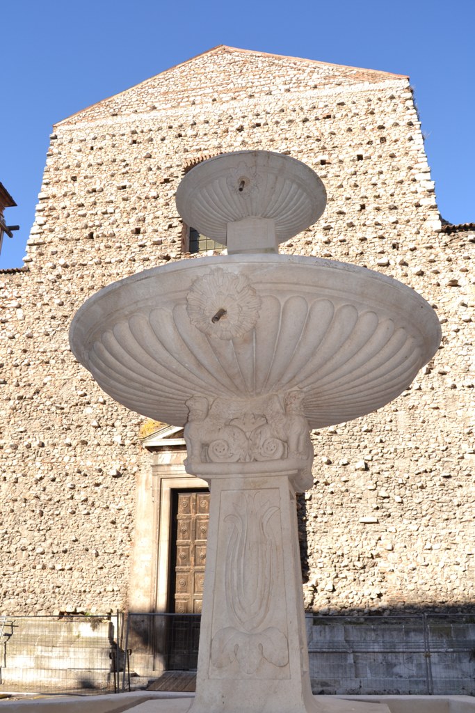 L'AQUILA - PIAZZA DEI GESUITI