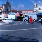 L'Aquila-P.za Duomo con mercato.