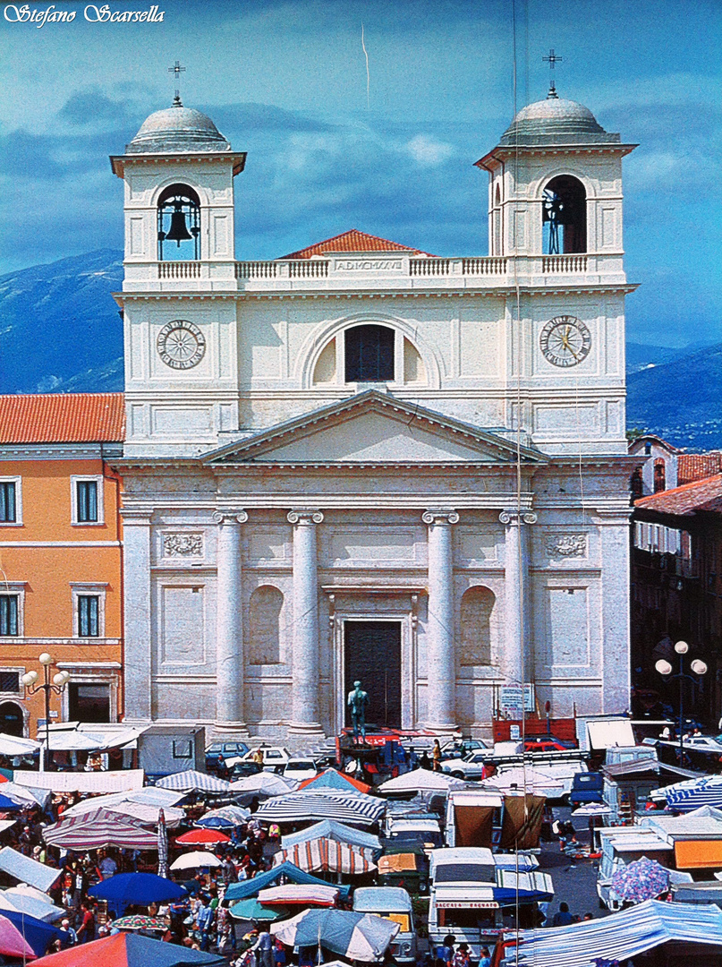 L'AQUILA.PIAZZA DUOMO