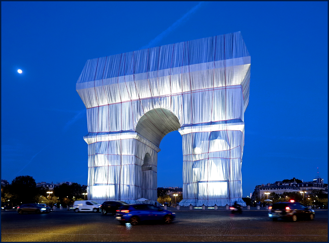 "L'Arc de Triomphe, Wrapped" - XVIII