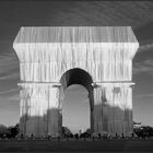 "L'Arc de Triomphe, Wrapped" - XXIII