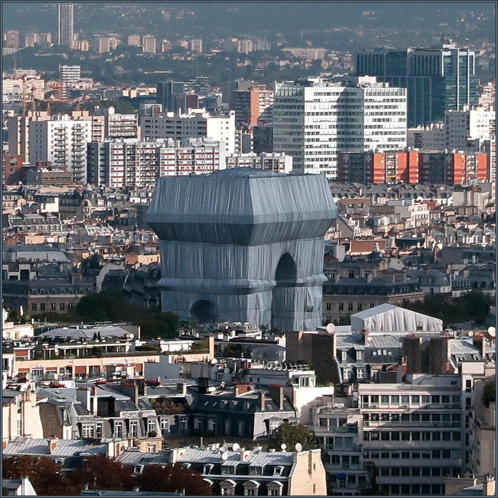 "L'Arc de Triomphe, Wrapped" - XXVII