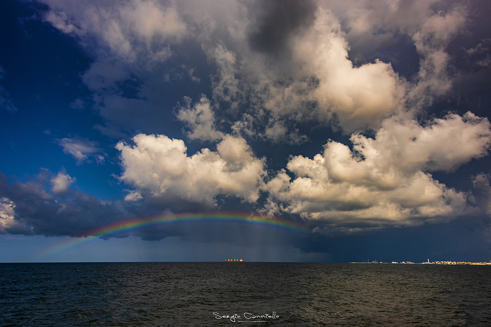 L'arcobaleno sul mare