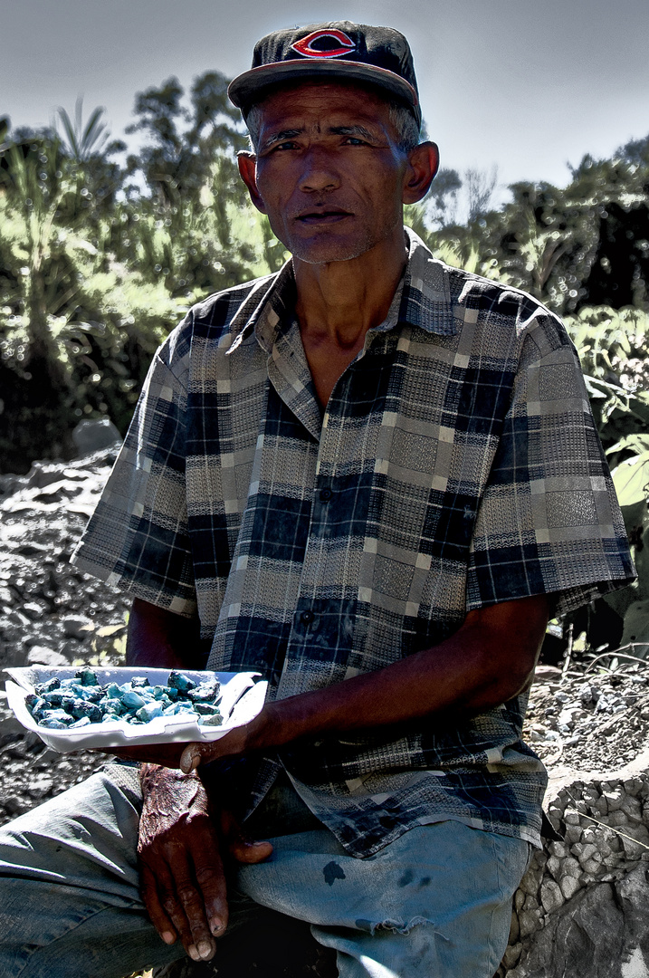 Larimar Minenarbeiter