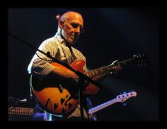 Larry Carlton