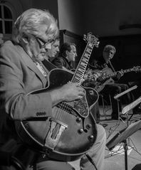 larry coryell gut in form