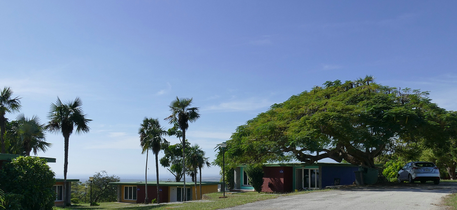 ...Las Cuevas - Bungalows...