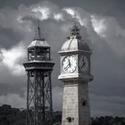 Las dos torres del puerto