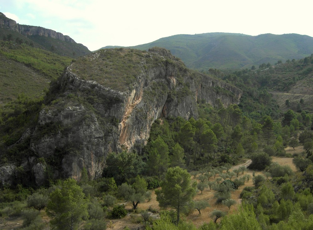 Las montañas cerca de Calles..02