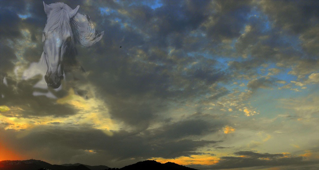 Las nubes pueden tener el impetu de un caballo.