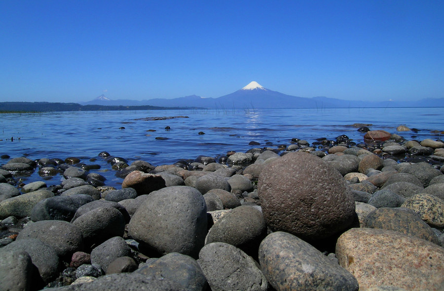 las piedras y mar dos