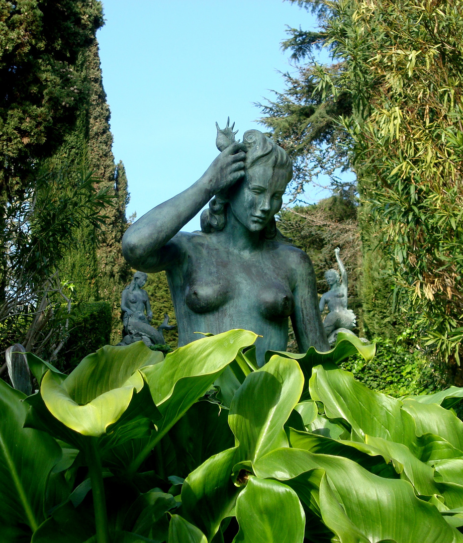 LAS TRES SIRENAS