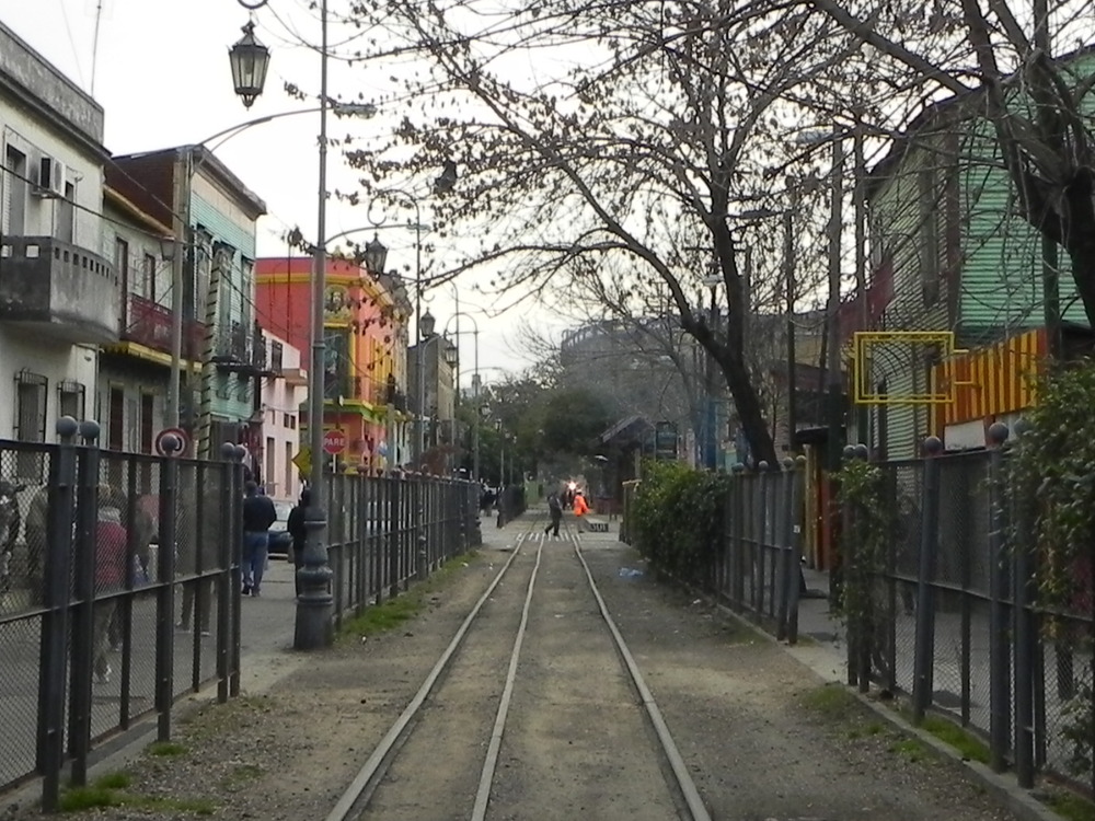 LAS VIAS,BARRIO DE LA BOCA,BUENOS AIRES