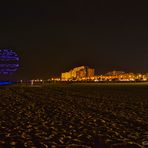 Laser Show mit Drohnen am Strand