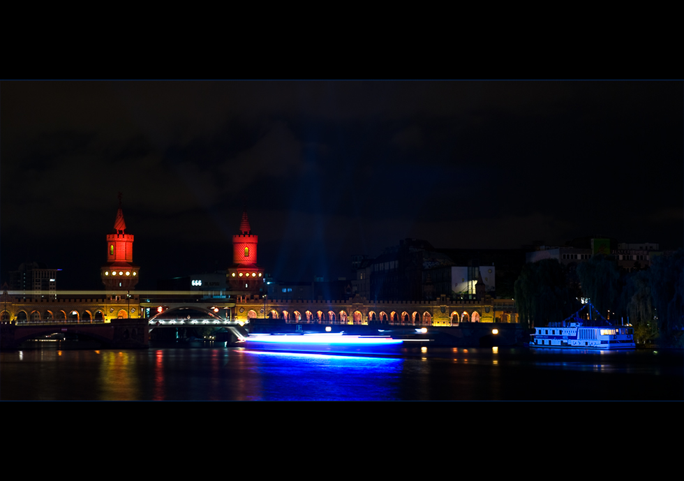 Laserboot Oberbaumbrücke