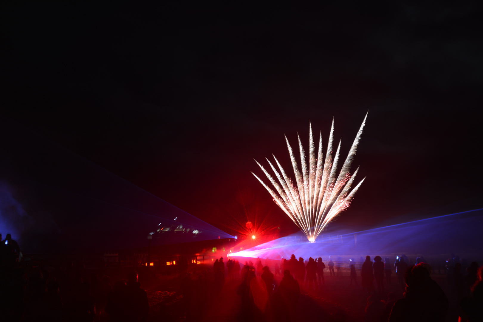 Lasershow / Feuerwerk