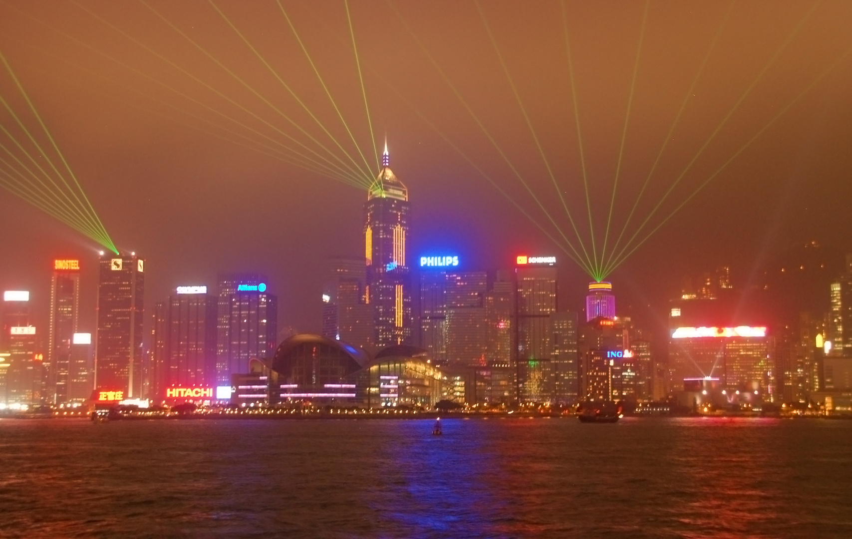 Lasershow über Hong Kong