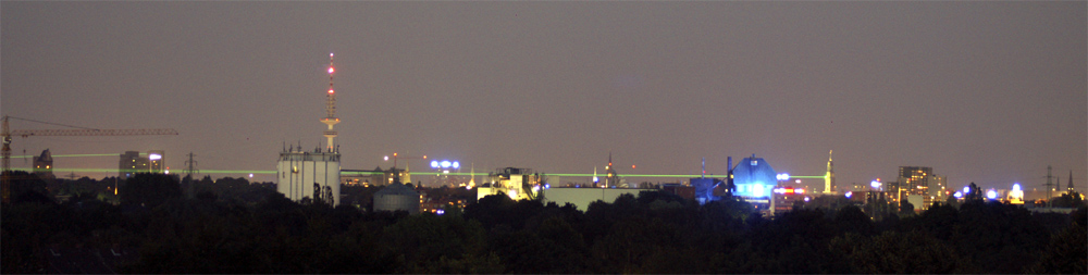 Laserstrahlen über Hamburg