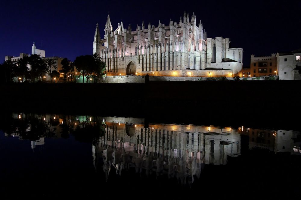 LaSeu bei Nacht