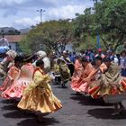 Lass die Puppen tanzen.In Cuzco