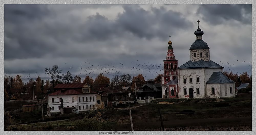 lassen wir die Kirche im Dorf:-)